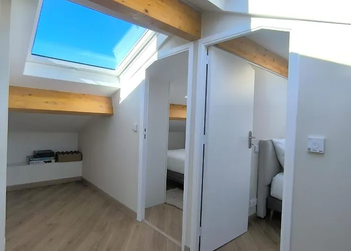 דירה Elegant Renovated Port Ac Sleeps 4 ניס